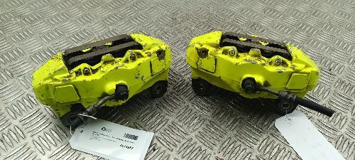 SUBARU IMPREZA WRX STi PAIR OF BREMBO REAR YELLOW CALIPERS 20C80102