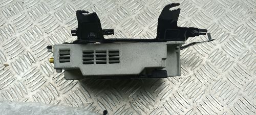 2018-ON BMW M235I XDRIVE GRAN COUPE F44 HARMAN KORDON AMPLIFIER